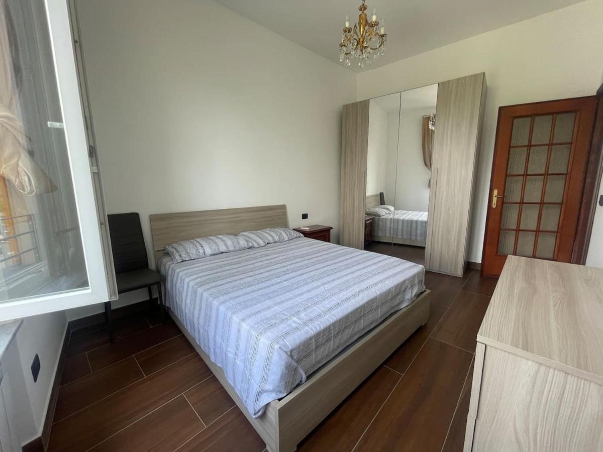 Autumn Apartment Vado Ligure Luaran gambar