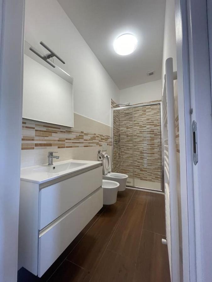 Autumn Apartment Vado Ligure Luaran gambar